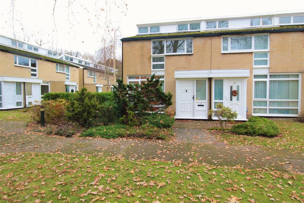 Main image of property: Weymede, Byfleet