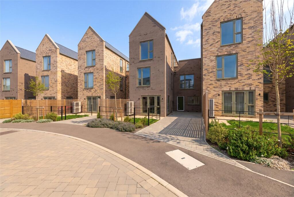 Main image of property: Gillyflower Lane, Waterbeach, Cambridge, Cambridgeshire