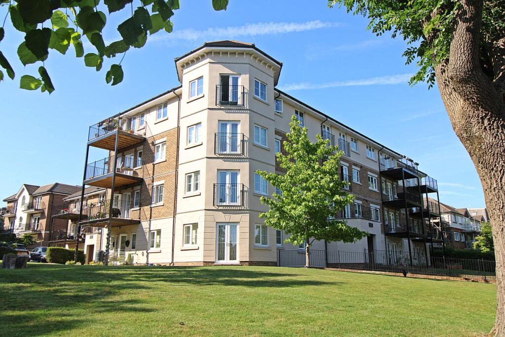 Main image of property: 86 Westmoreland Road, Bromley, BR2