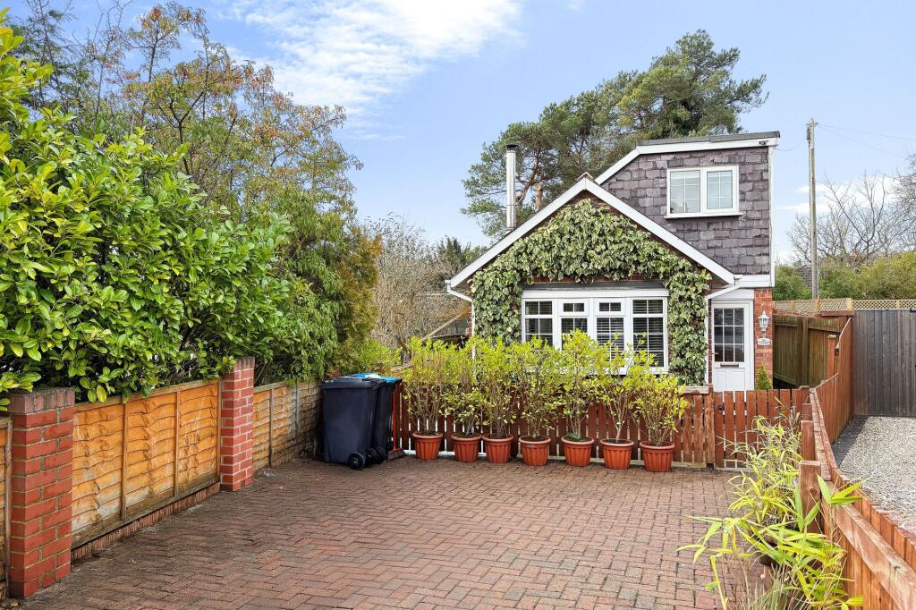 Main image of property: 1 Hillside Road, Pannal, HG3