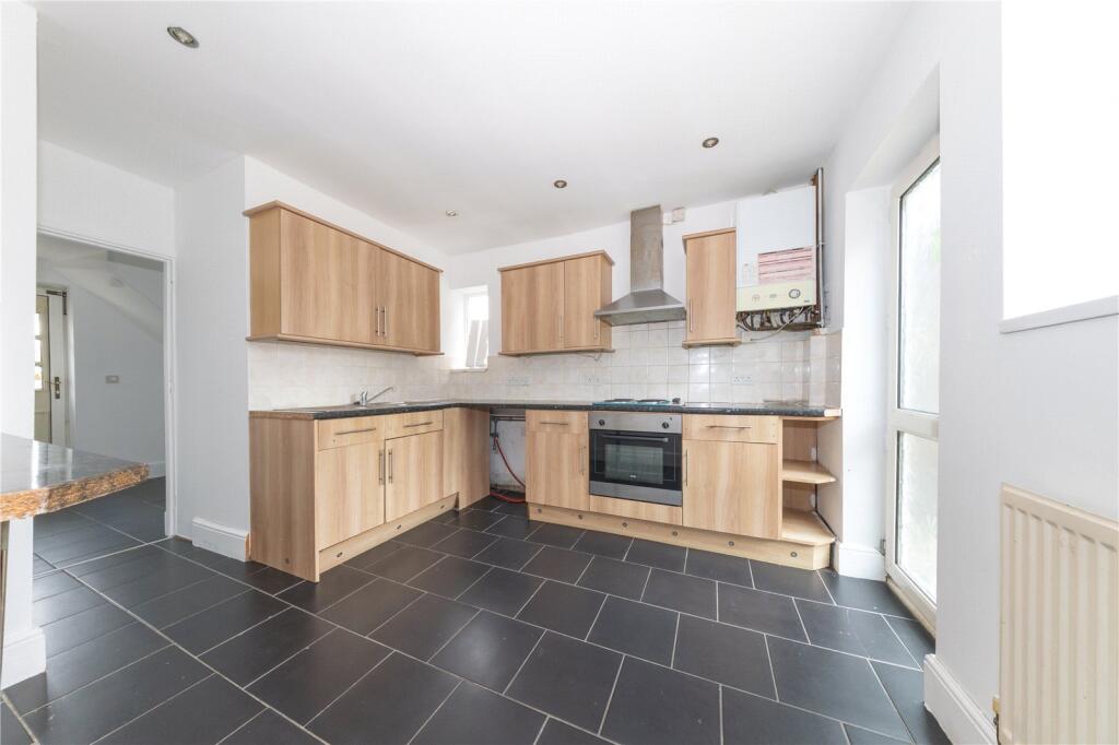 Main image of property: Littlefield Road, Luton, Bedfordshire, LU2