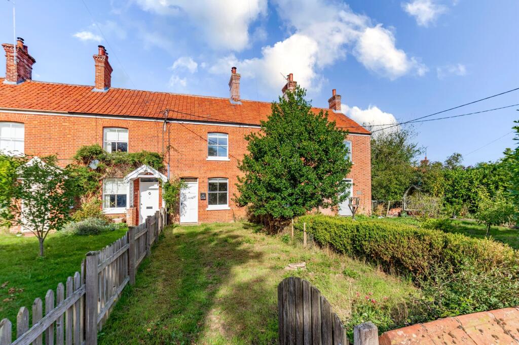 Main image of property: The Street, Bintree