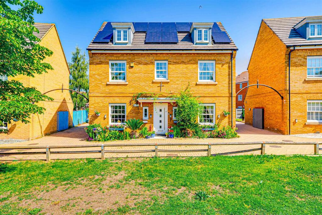 Main image of property: Sachfield Drive, Chafford hundred