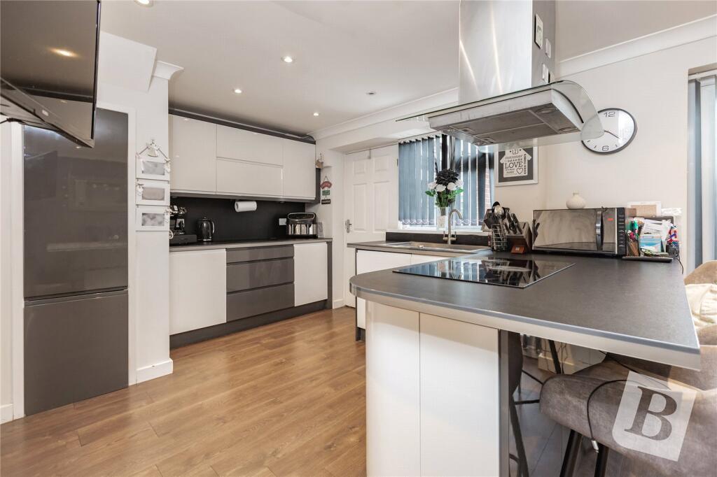 Main image of property: Meadgate Avenue, Chelmsford, Essex, CM2