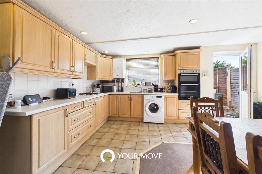 Main image of property: High Street, Caister-on-Sea, Great Yarmouth, Norfolk, NR30
