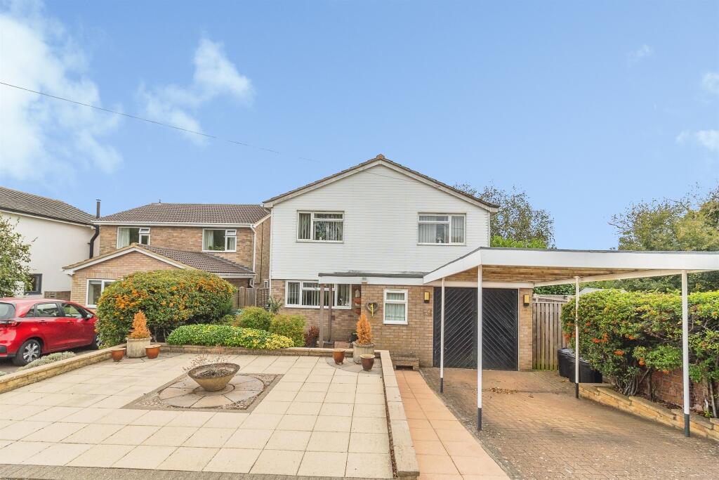 Main image of property: High Street North, Stewkley, Leighton Buzzard