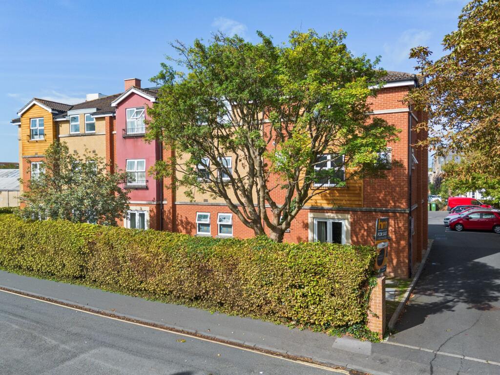 Main image of property: Flat , Vicarage Court,  Victoria Avenue, Bristol