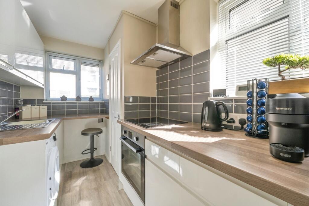Main image of property: North Street, Tunbridge Wells, Kent, TN2