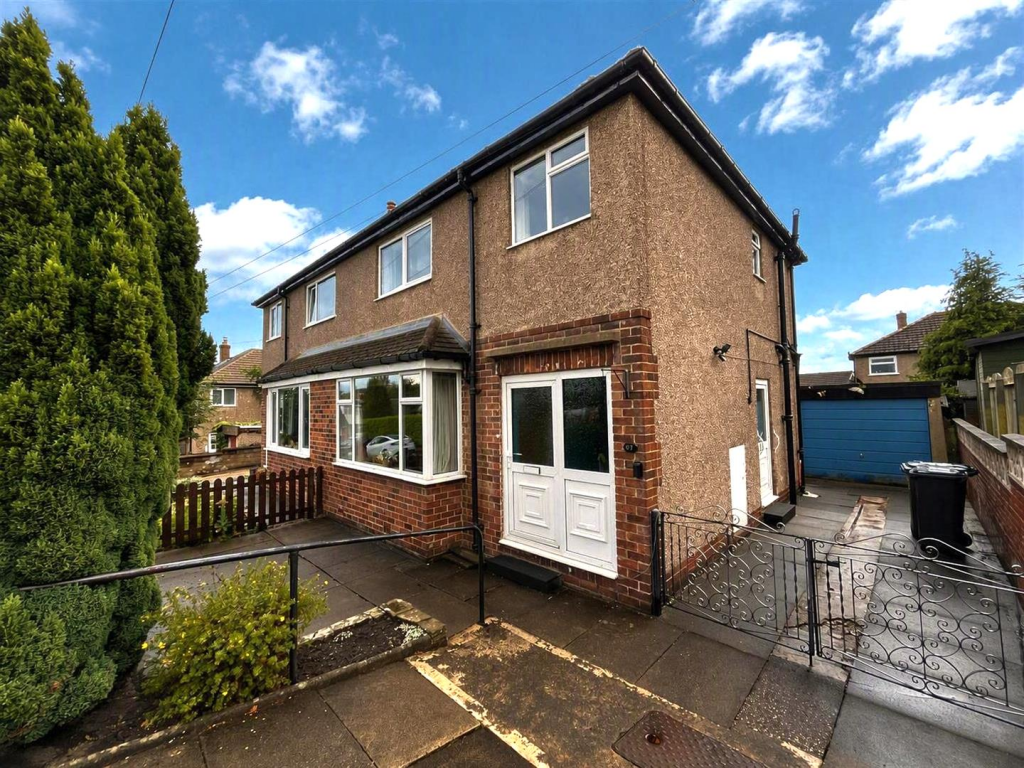 Main image of property: Warrenside, Huddersfield