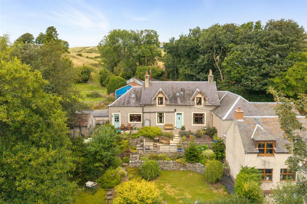 Main image of property: Crawknowe, Ashkirk, Selkirk