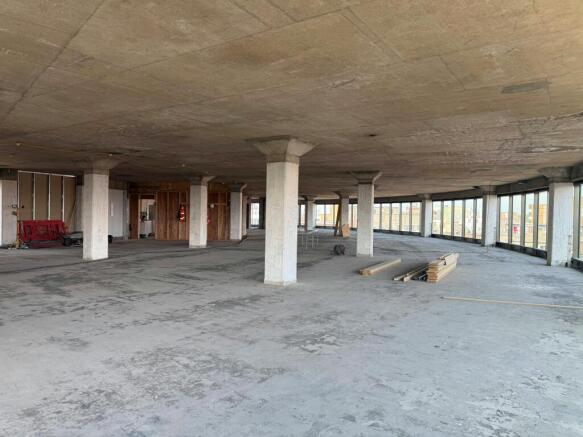 Monocle Office Space - Empty