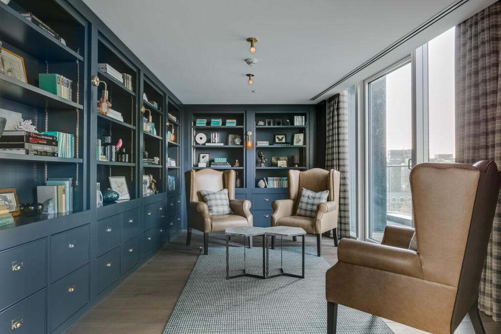 Main image of property: SIROCCO TOWER, 32 Harbour Way, London, E14 9ZP