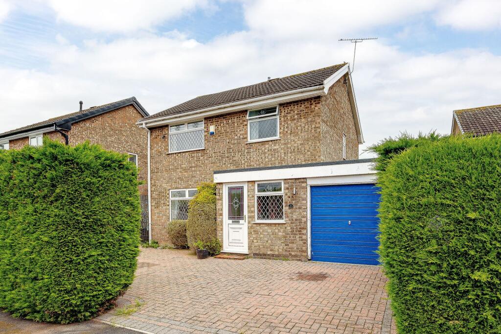 Main image of property: Padarn Close, Saltney, CH4