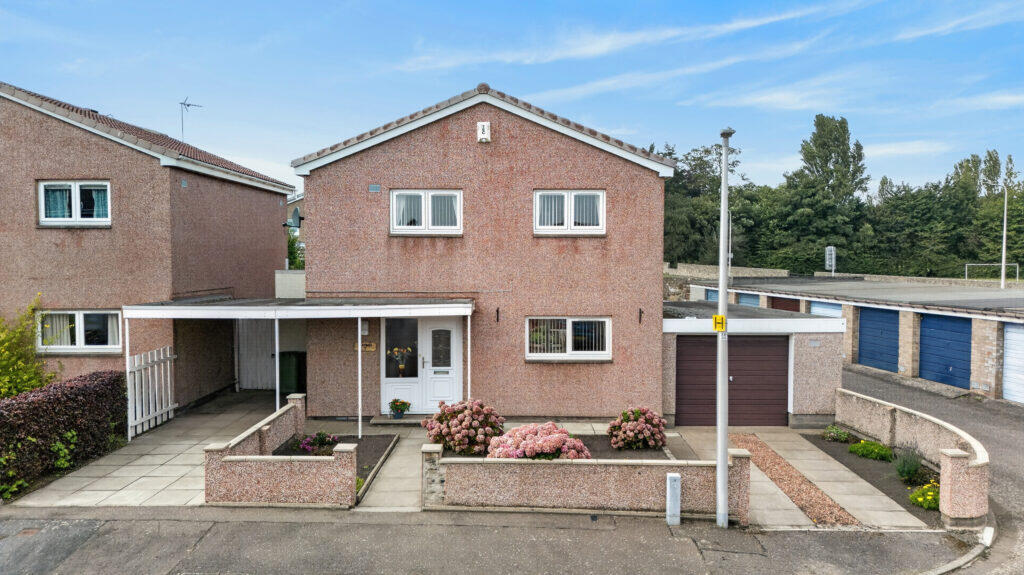 Main image of property: 7 The Grove, Musselburgh, EH21 7HD