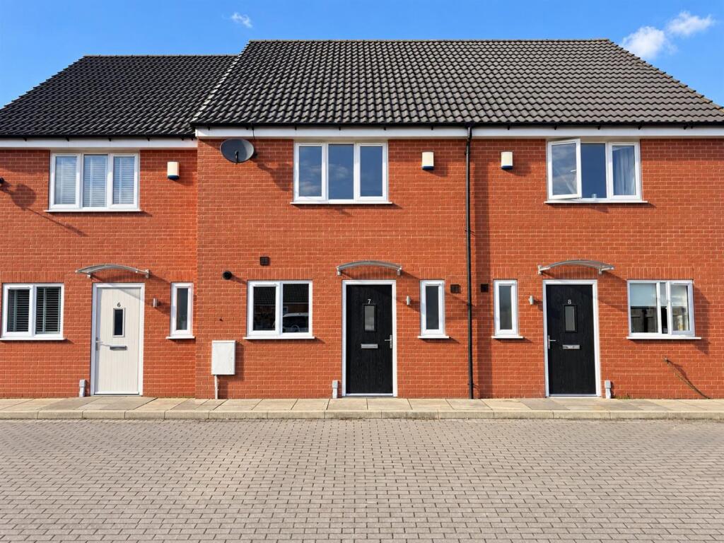 Main image of property: Windsor Gardens, Croft, Leicester