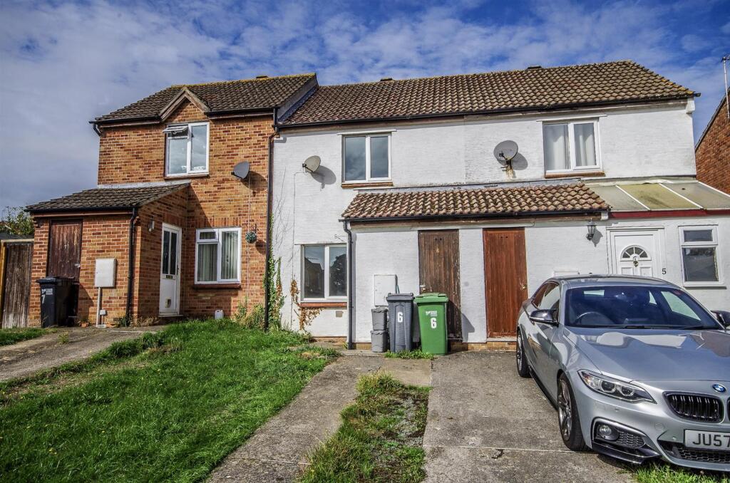 Main image of property: 6 Addymore, Cam