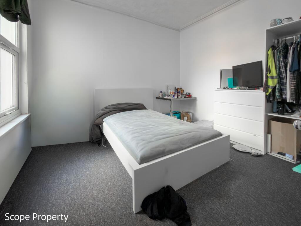 Main image of property: Room 2, London Road, Reading, RG1