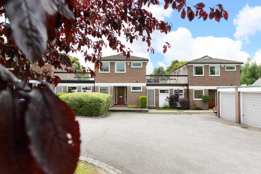 Main image of property: Alleyn Park Dulwich SE21 8AS