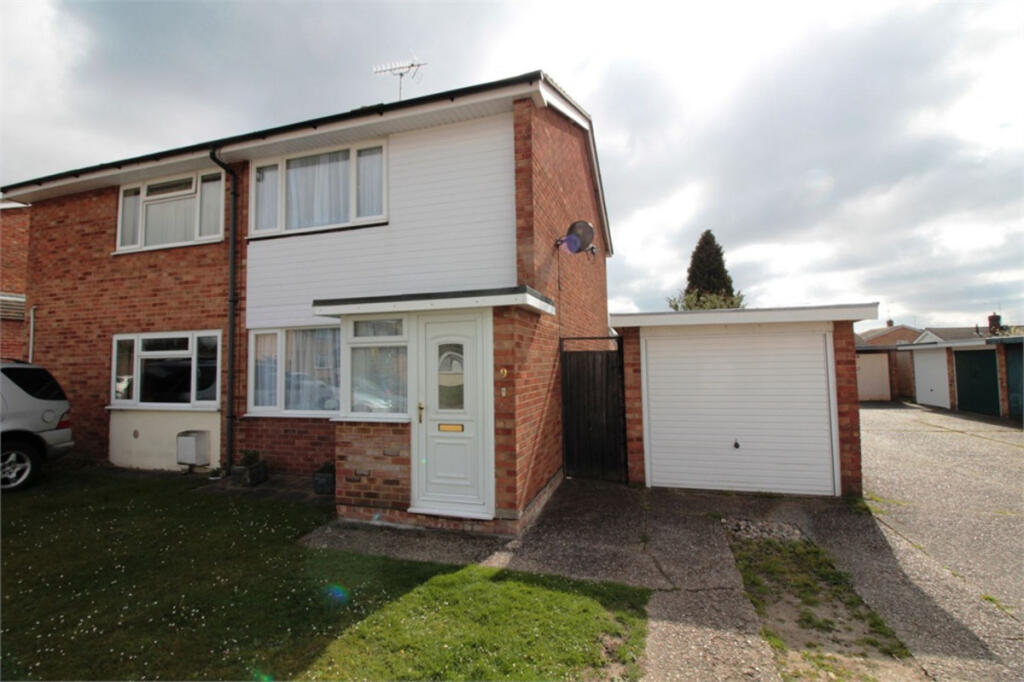 Main image of property: Muscade Close, Tiptree, CO5
