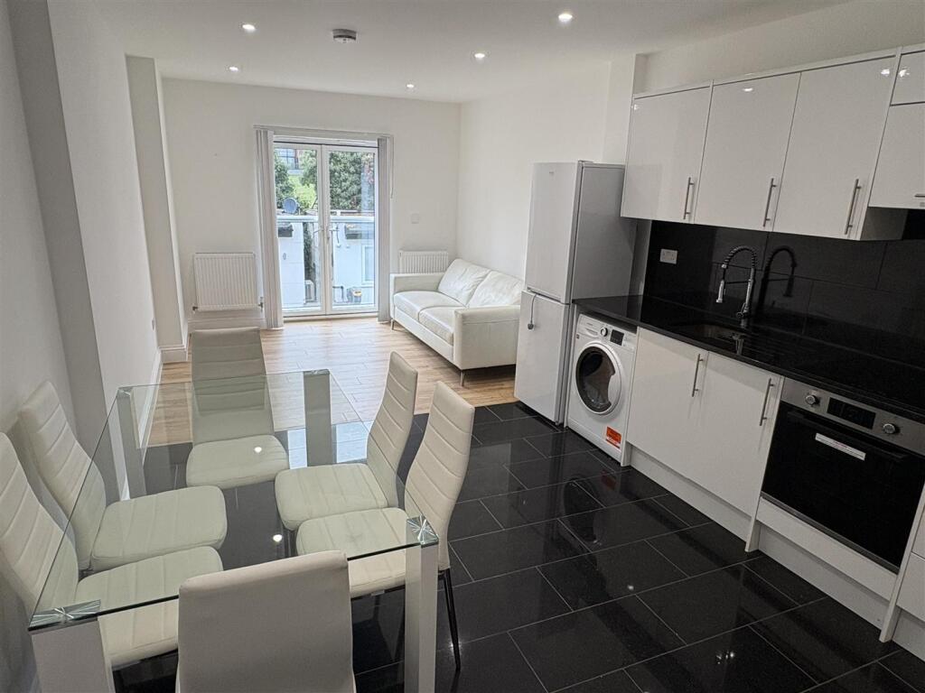 Main image of property: Green Lane, Hendon, London