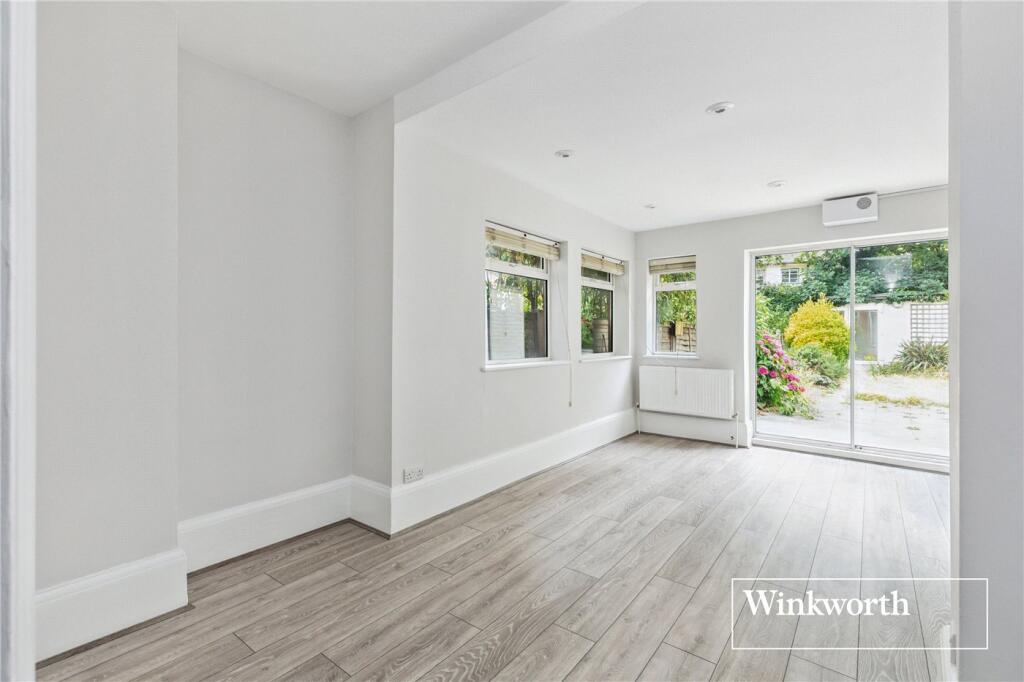 Main image of property: Lichfield Grove, Finchley, London, N3