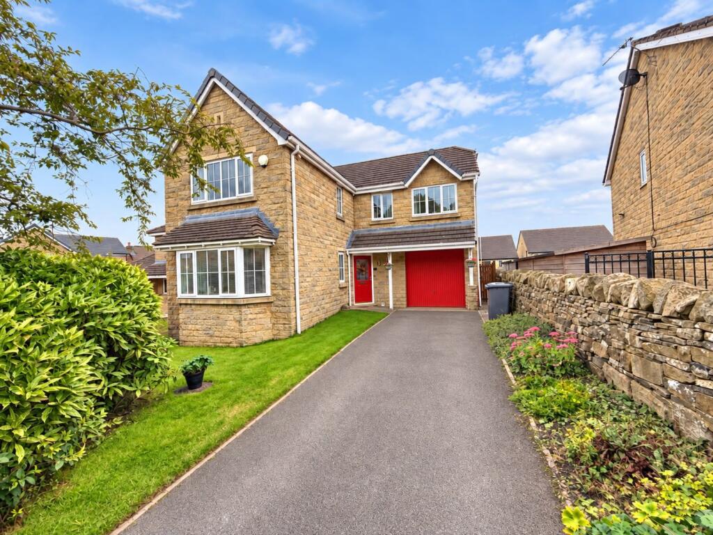 Main image of property: Oakhall Park, Thornton, Bradford