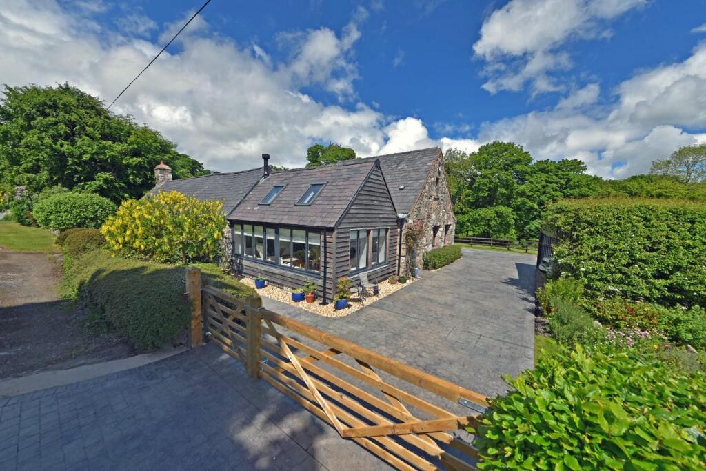 Main image of property: Pentre, Cilcain