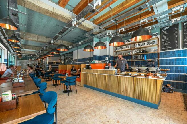 OLBC468BethnalGreenRoad6.JPG