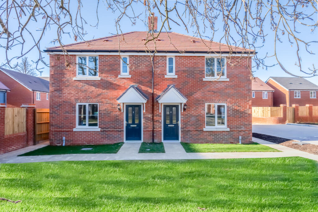 Main image of property: 4 Bloom Close, Worthing, West Sussex, BN13 3ZE