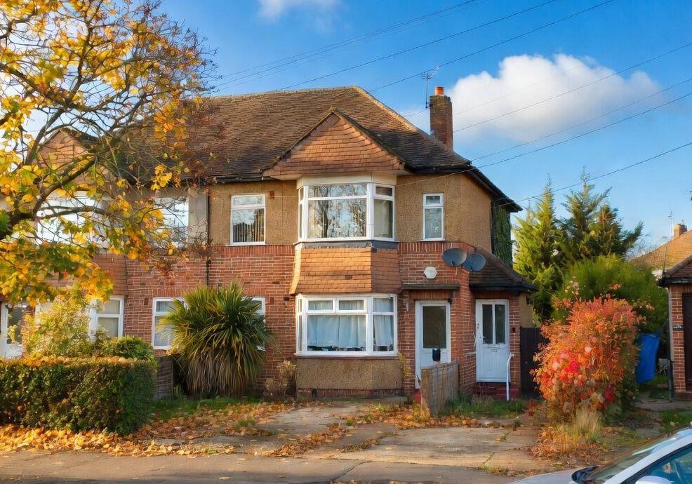 Main image of property: 247A Shakespeare Avenue, Hayes, Middlesex, UB4 9AQ