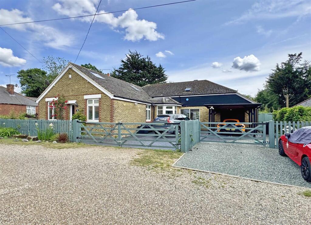 Main image of property: Peverel Avenue, Hatfield Peverel, Chelmsford