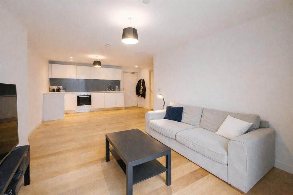 Main image of property: The Hatbox, M4