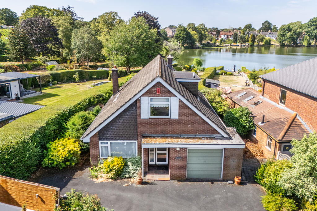 Main image of property: 82 Sandbach Road North, Alsager, Stoke-On-Trent, Cheshire ST7 2AW