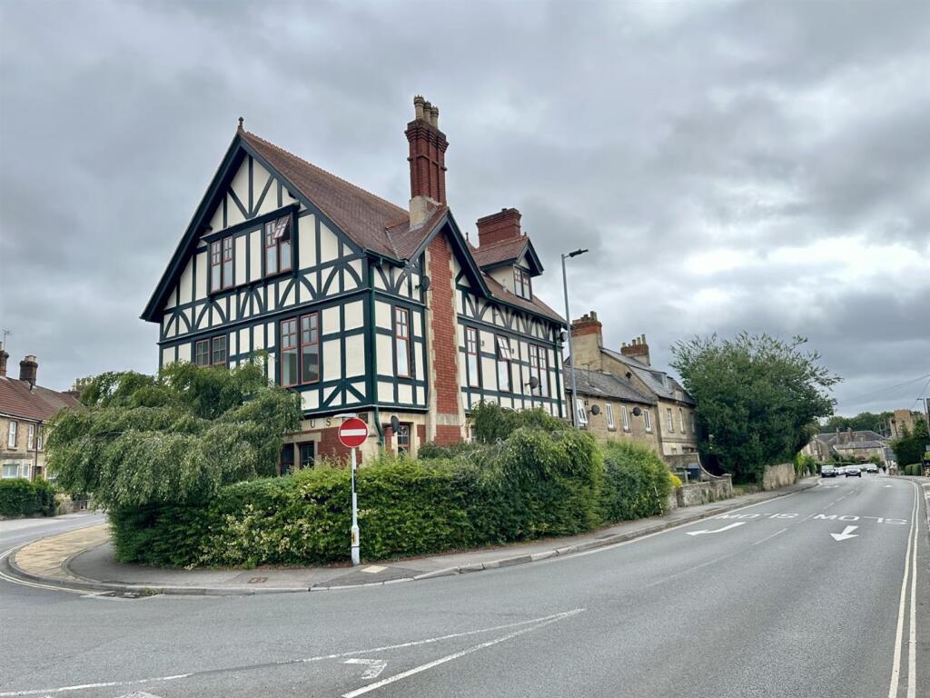Main image of property: West End House, Marshfield Road