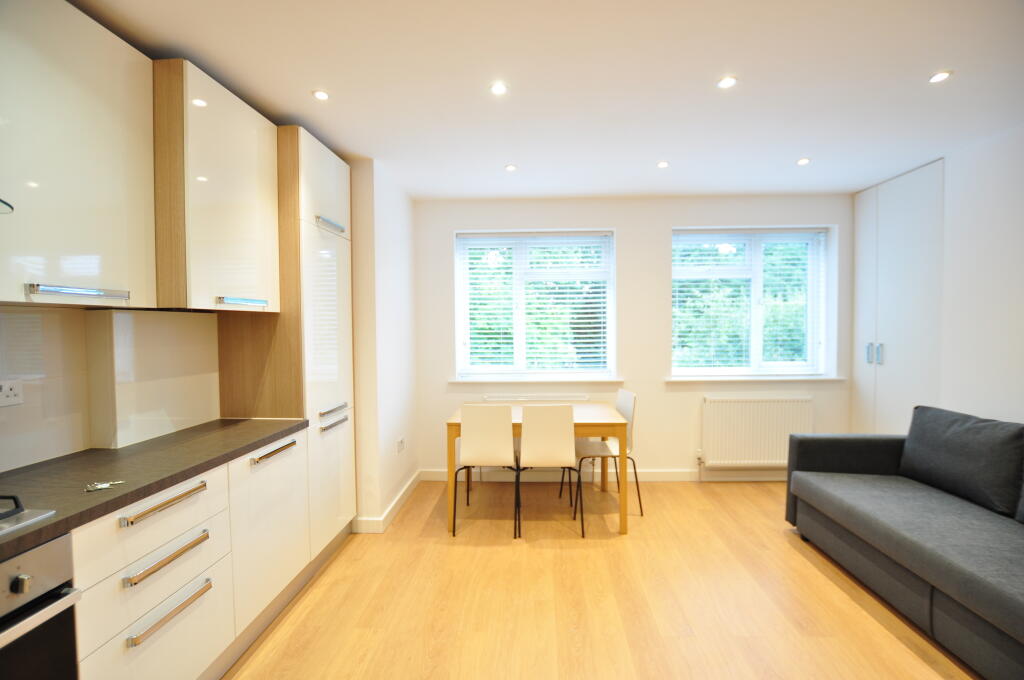 Main image of property: Hodford Road, NW11 8NL