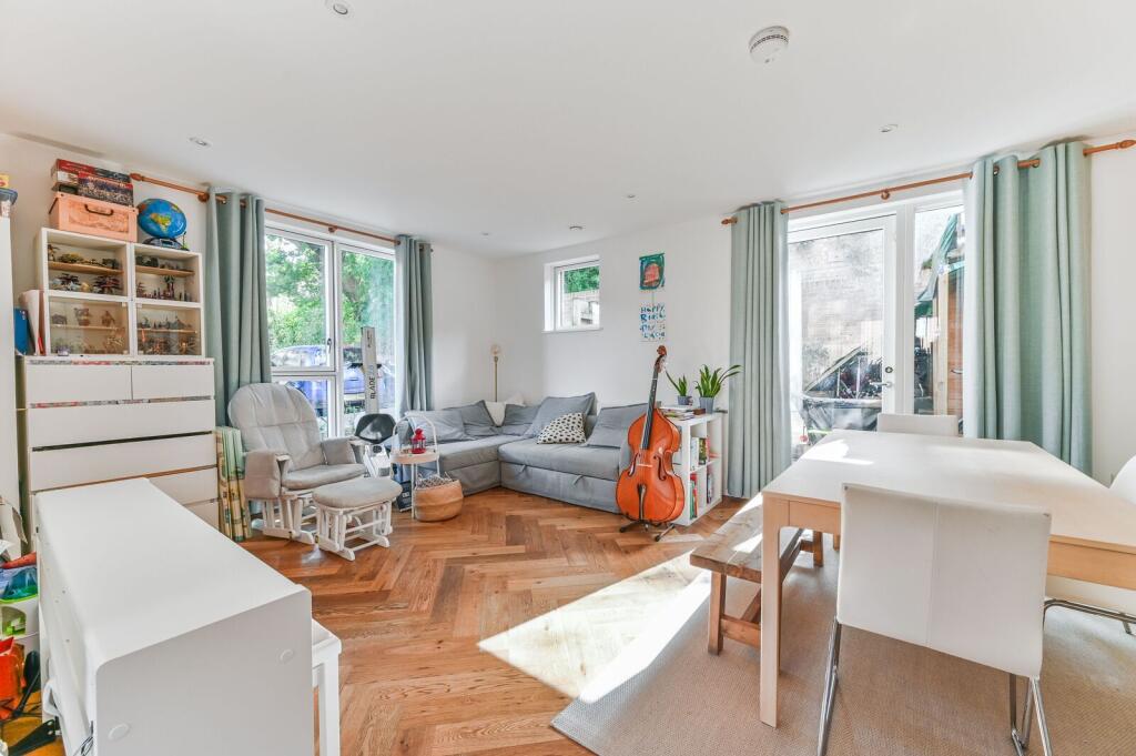 Main image of property: Ravensdale Gardens, Crystal Palace, London, SE19