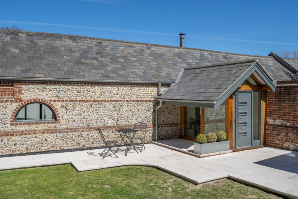 Main image of property: Manor Farm Road, Great Yarmouth, NR29 4