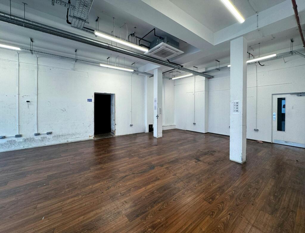 140 Finchley.jpg