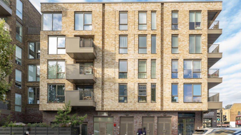 Main image of property: 10 Wyndham Road, London SE5 0DT, London, SE5 0DT