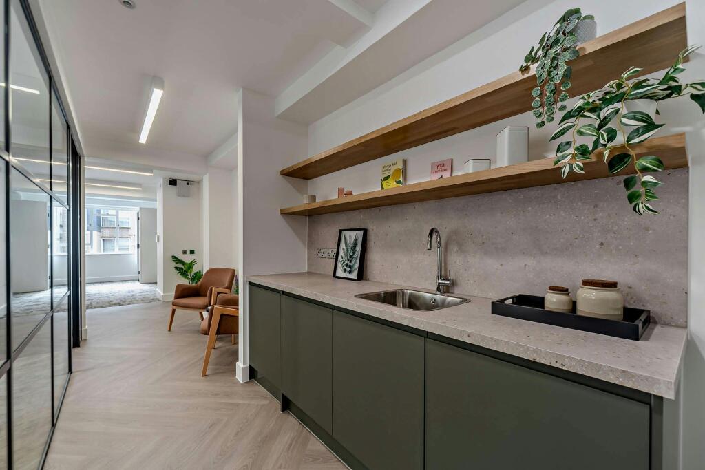 8705242-interior11-800.jpg