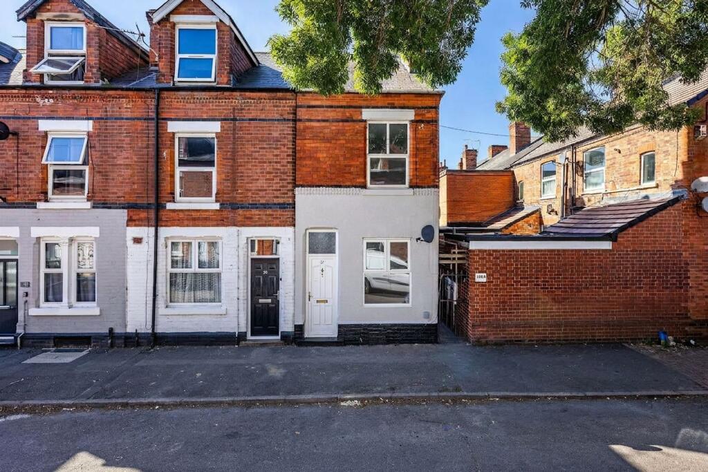 Main image of property: Kentwood Road, Nottingham, NG2