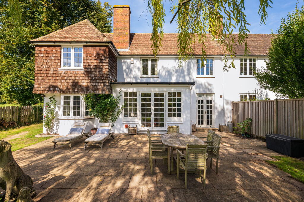 Main image of property: Dog Lane, Childrey, OX12
