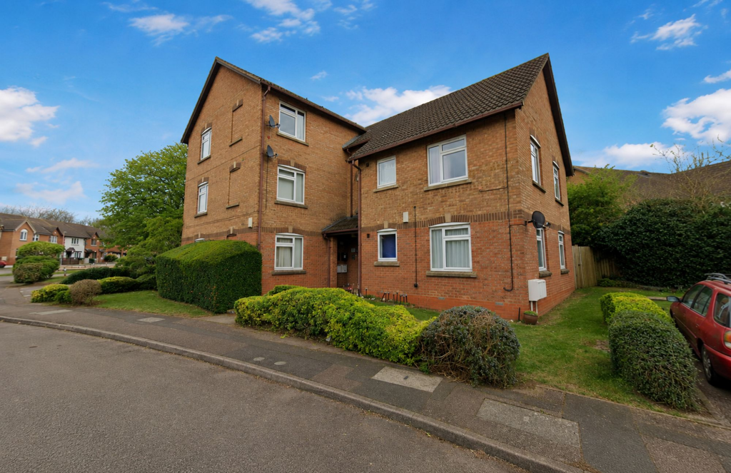Main image of property: Kingsmead, Northampton, NN2