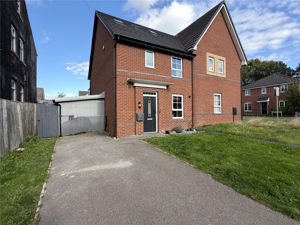 Main image of property: Green Lane, Heywood, Greater Manchester, OL10