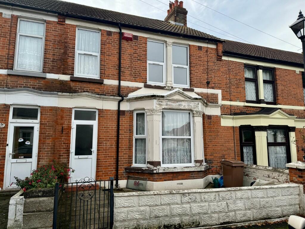 Main image of property: Holmside, Gillingham, Kent, ME7