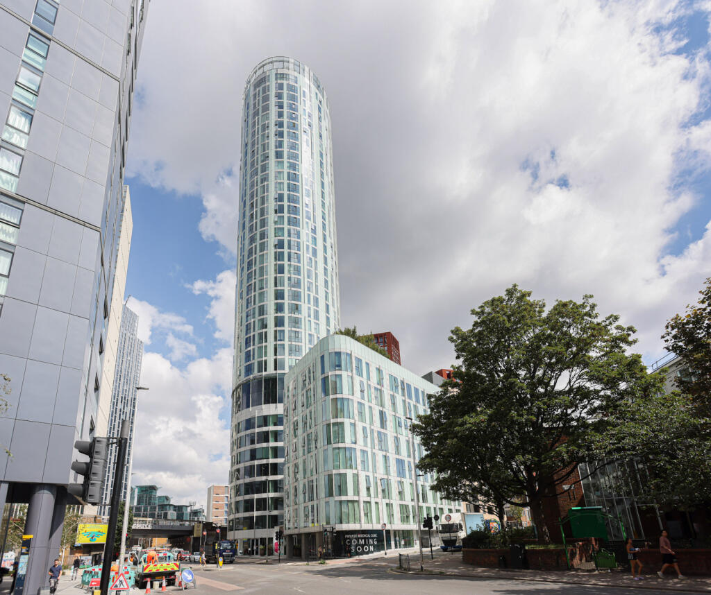Main image of property: Wandsworth Road, Lambeth, SW8