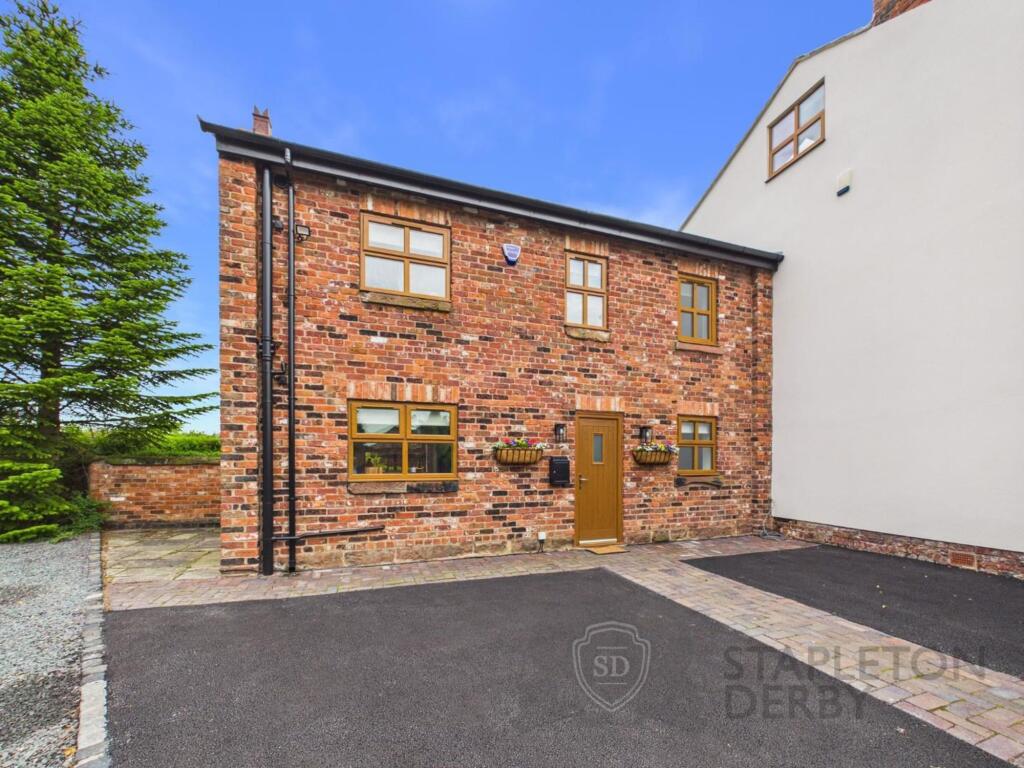 Main image of property: Warrington Road, Rainhill, L35