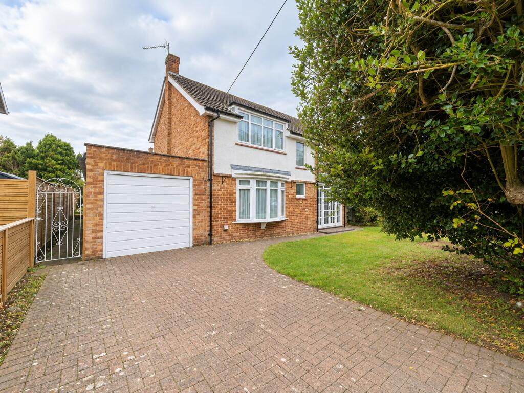 Main image of property: Silverdale Road, Wargrave, Reading, Berkshire, RG10
