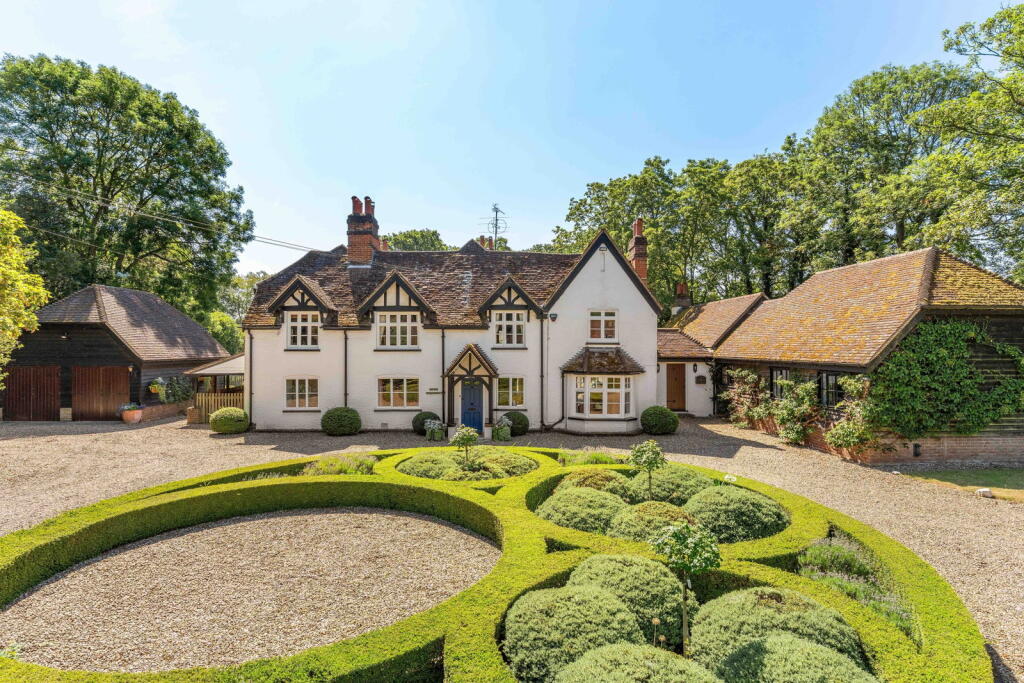 Main image of property: 'Manor Farmhouse' Old Knebworth, SG3