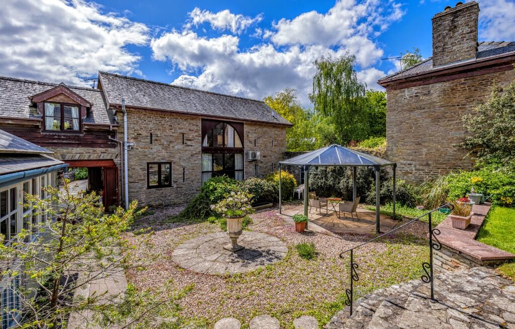 Main image of property: HR5